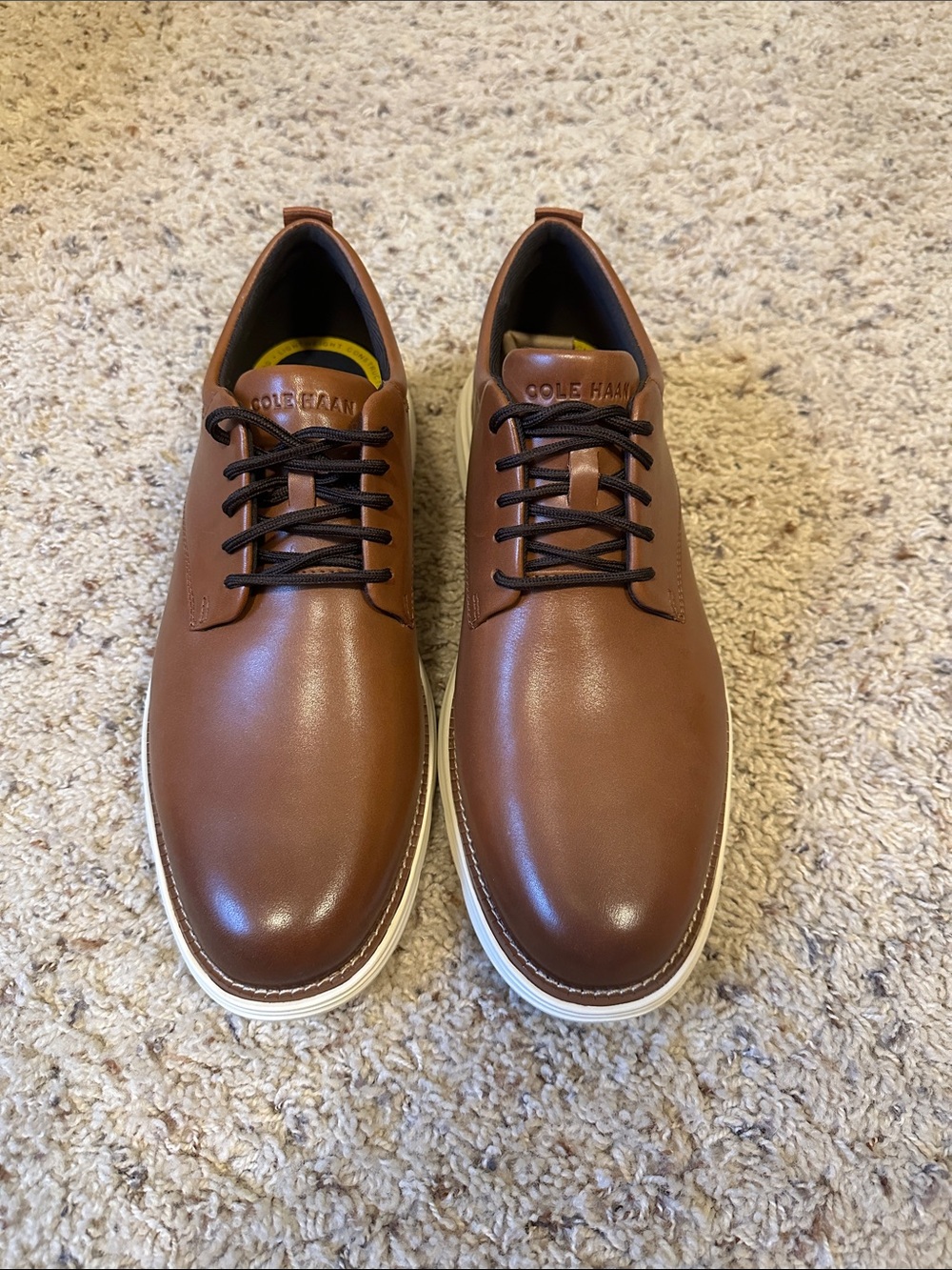 Cole Haan Tan Brown Leather Derby Oxfords with White Soles - Picture 2 of 9